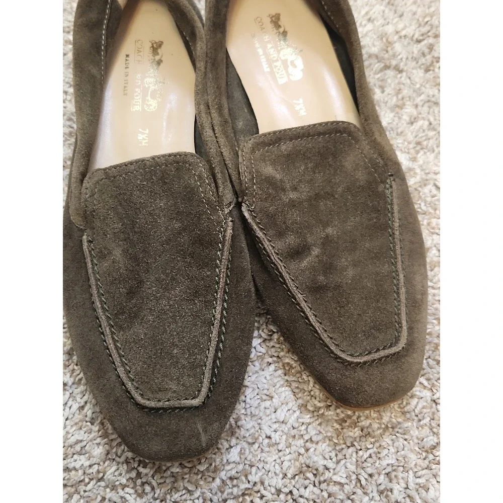 Coach and Four Women's Brown Suede Loafers Size 7 1/2M Made In Italy